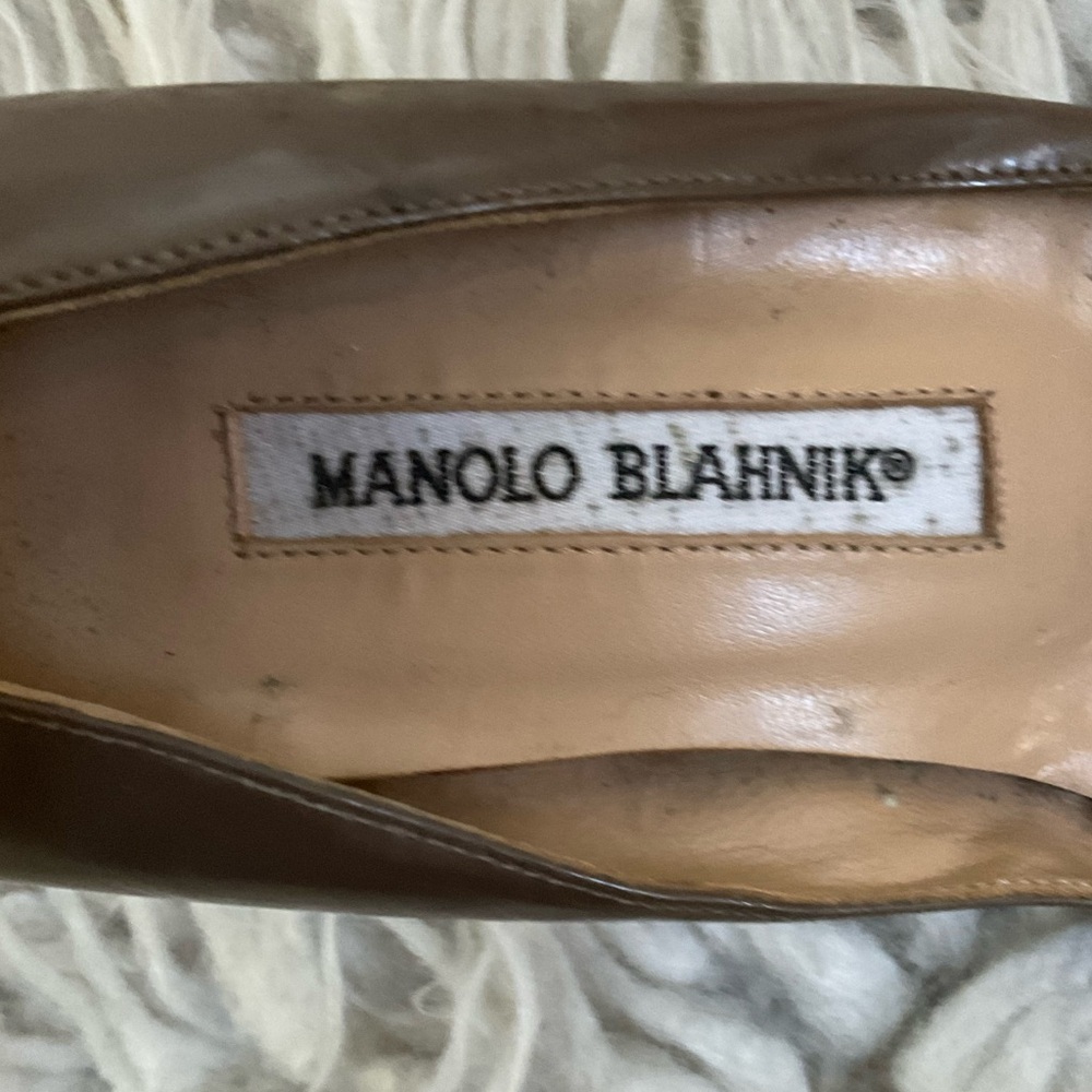 Manolo Blahnik Brown Gray Taupe Patent Leather Cutout Accent Heels EUC Size 36 - Picture 8 of 9